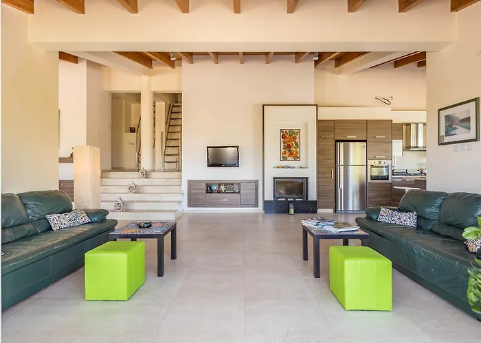 فيلة Marina Estate بروتاراس