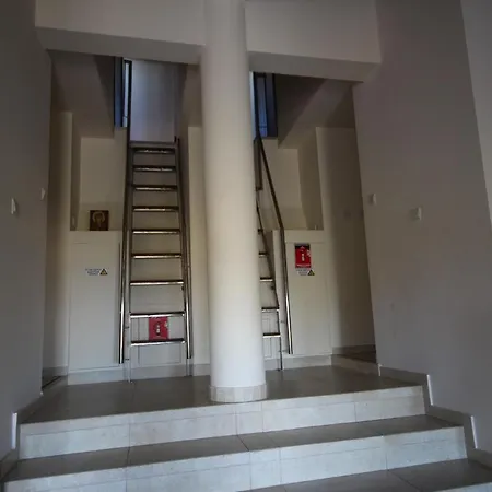 Marina Estate פרוטאראס