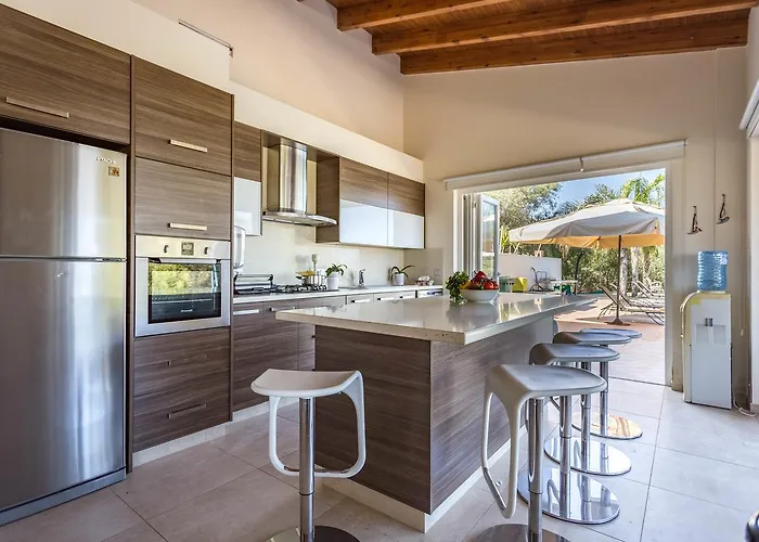 Marina Estate Villa *